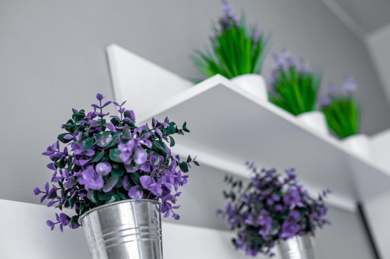 Apartment On Lesya Ukrainka Λβιβ Εξωτερικό φωτογραφία